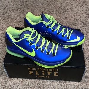 KD V Elite Basketball Shoes worn once M 9